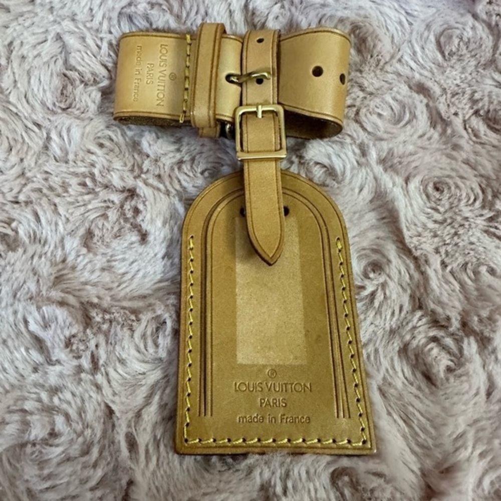 LV Bag Tag